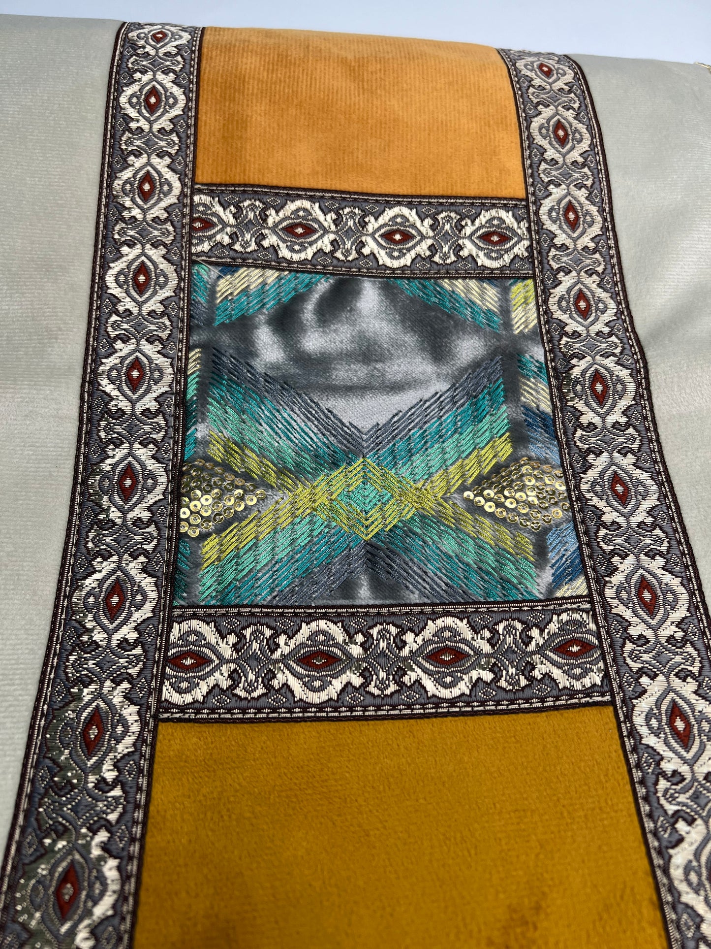 tapis de prière medina qdima al rihla design exclusif saajda
