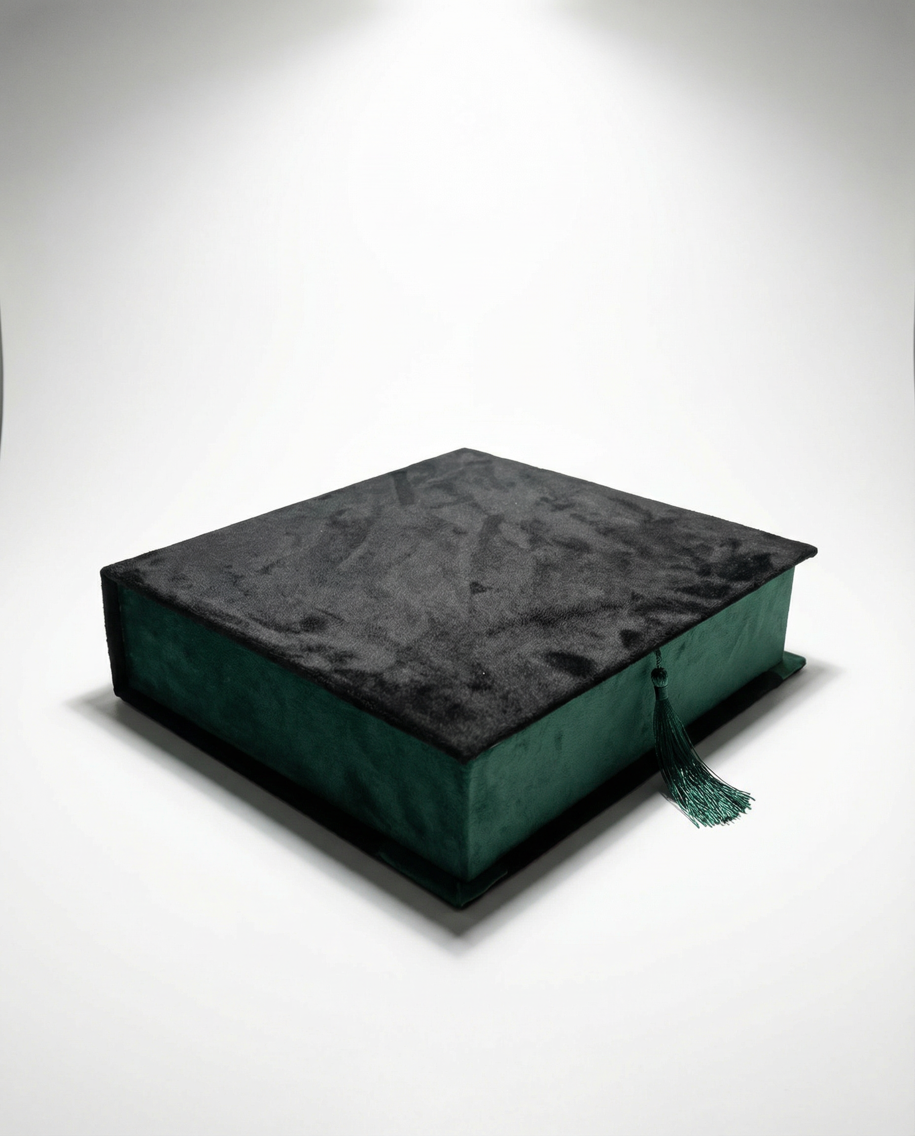 coffret cadeau vert royal en mdf avec tissu mobra et accessoires religieux
