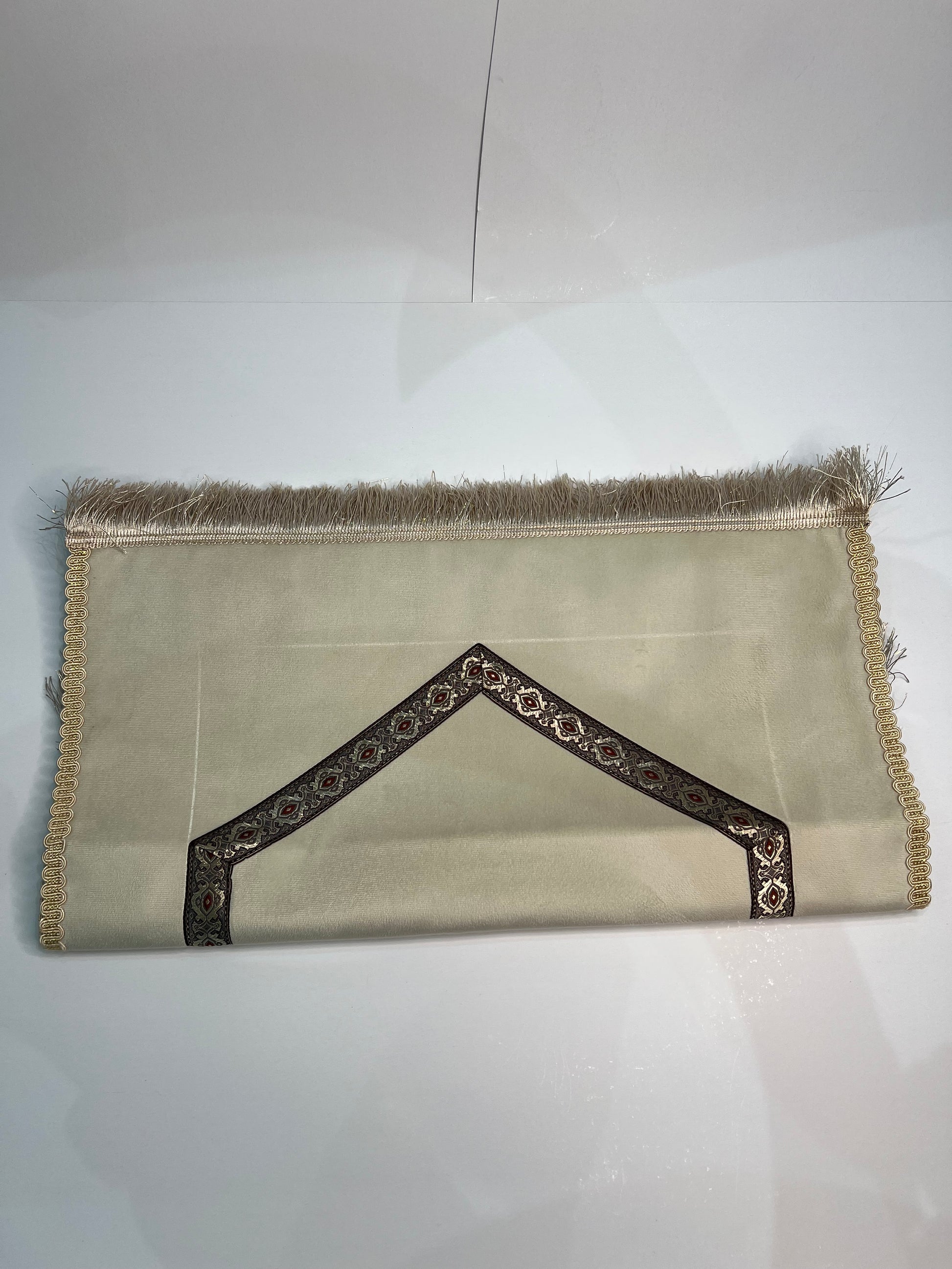 tapis de prière bab mansour beige velours maroc