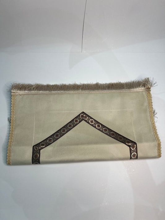 tapis de prière bab mansour beige velours maroc