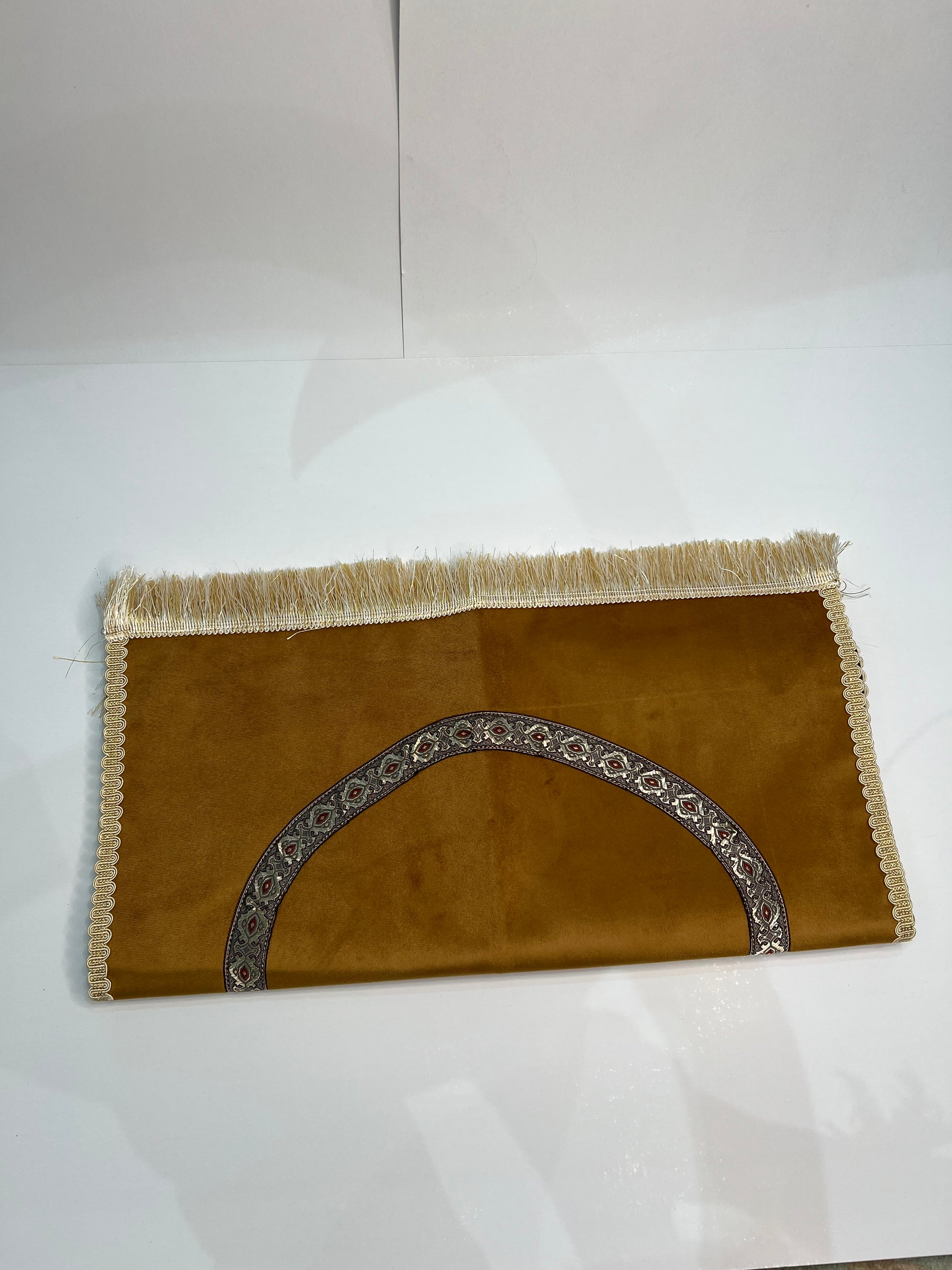 tapis de prière bab mansour marron clair velours maroc