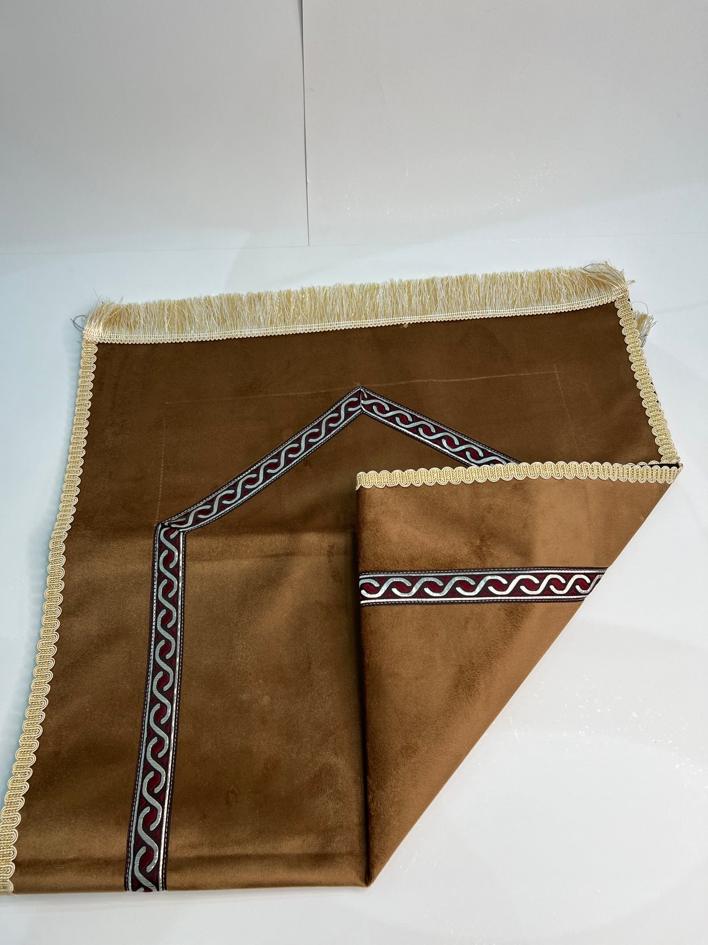 tapis de prière bab mansour marron foncé maroc