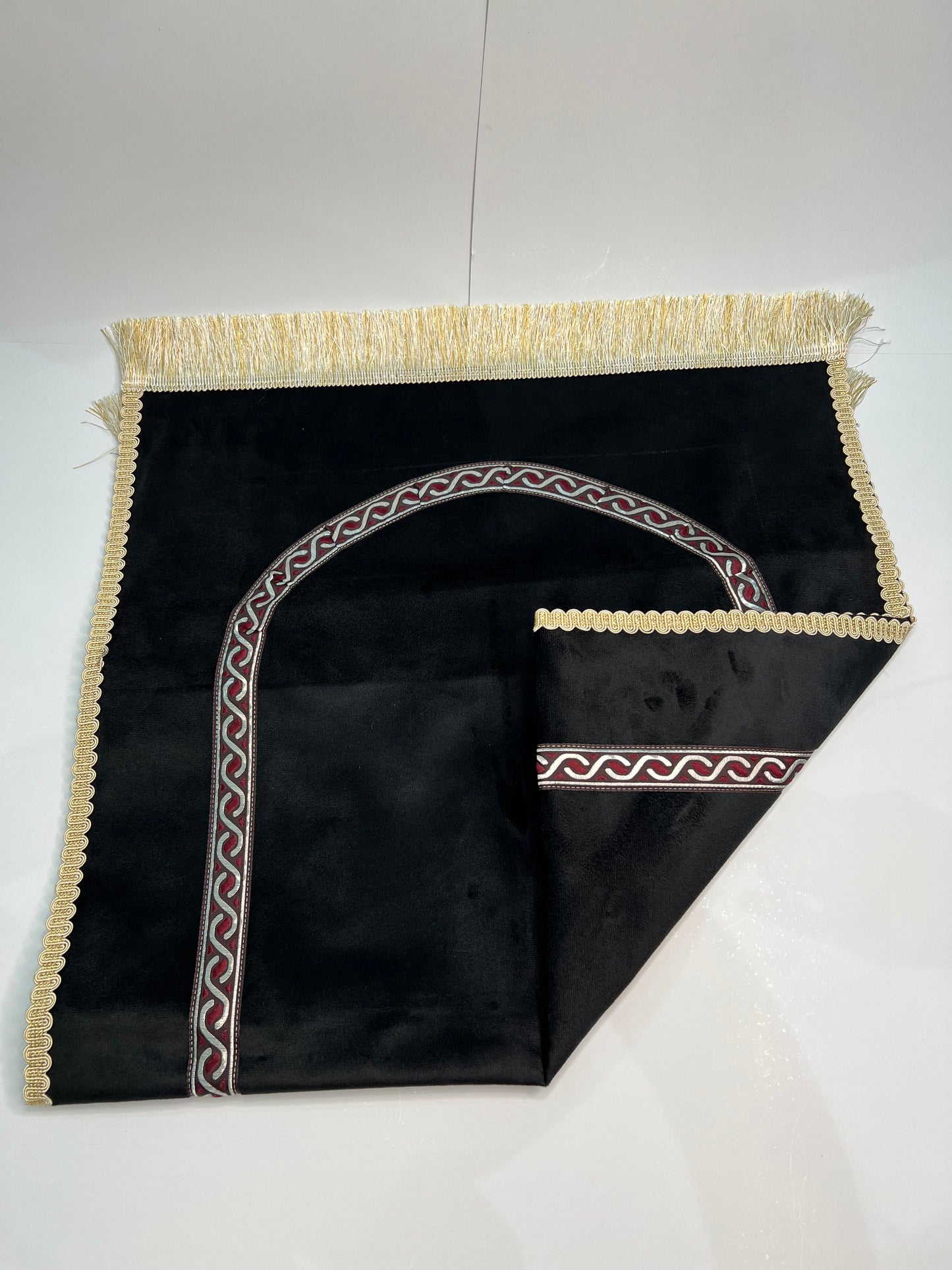 tapis de prière bab mansour noir velours maroc