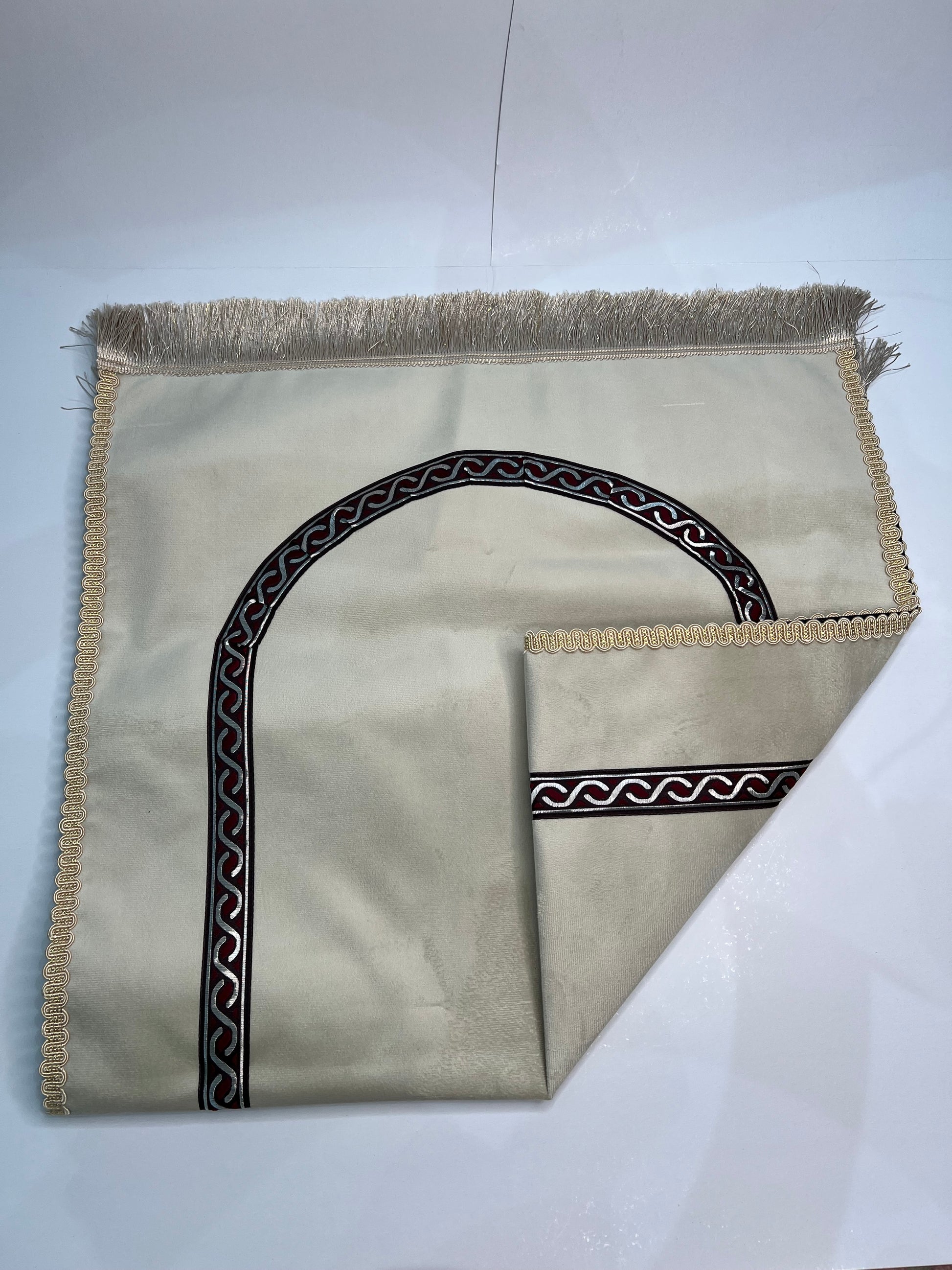 tapis de prière bab mansour beige velours maroc