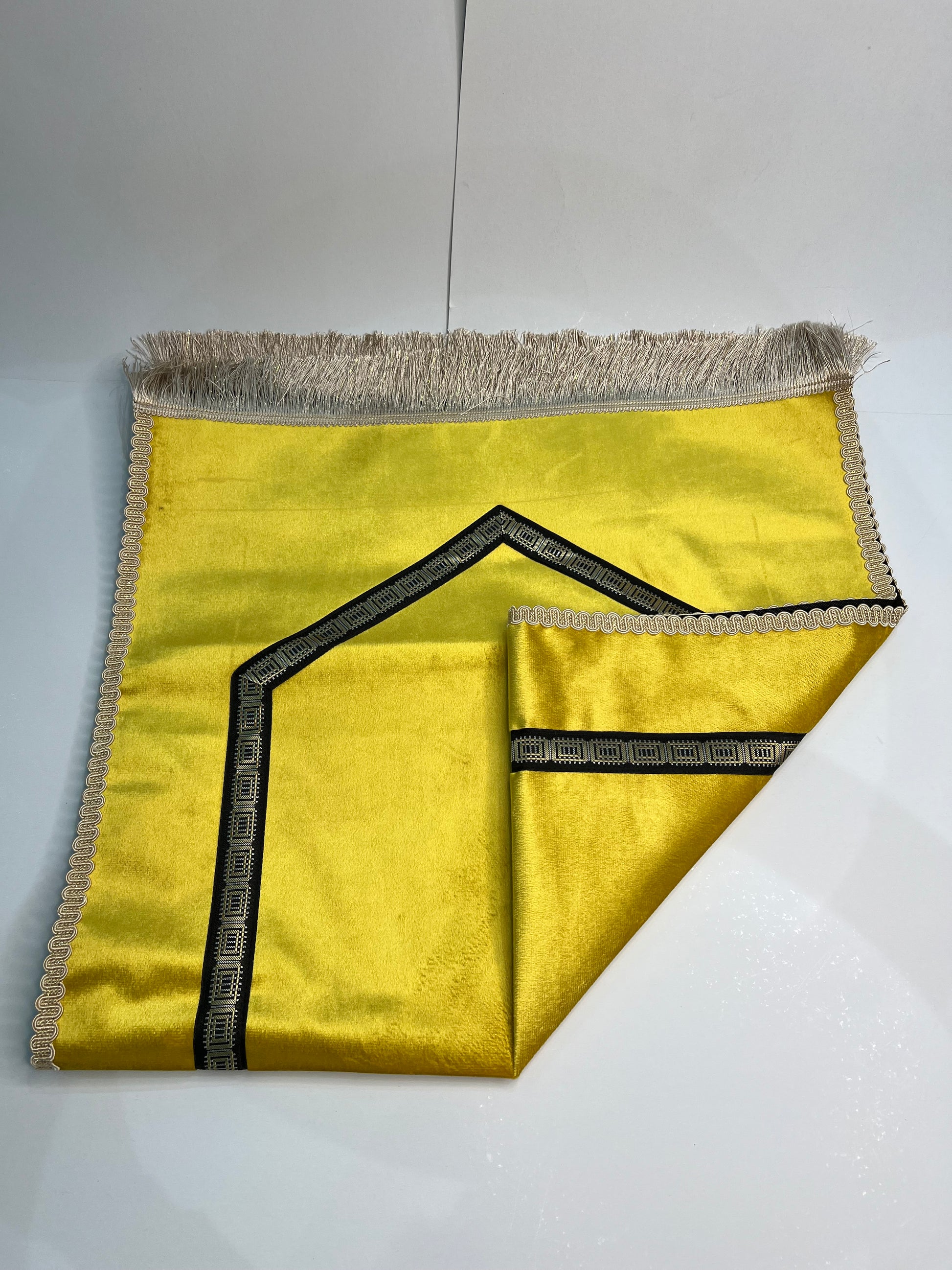 tapis de prière bab mansour jaune velours maroc