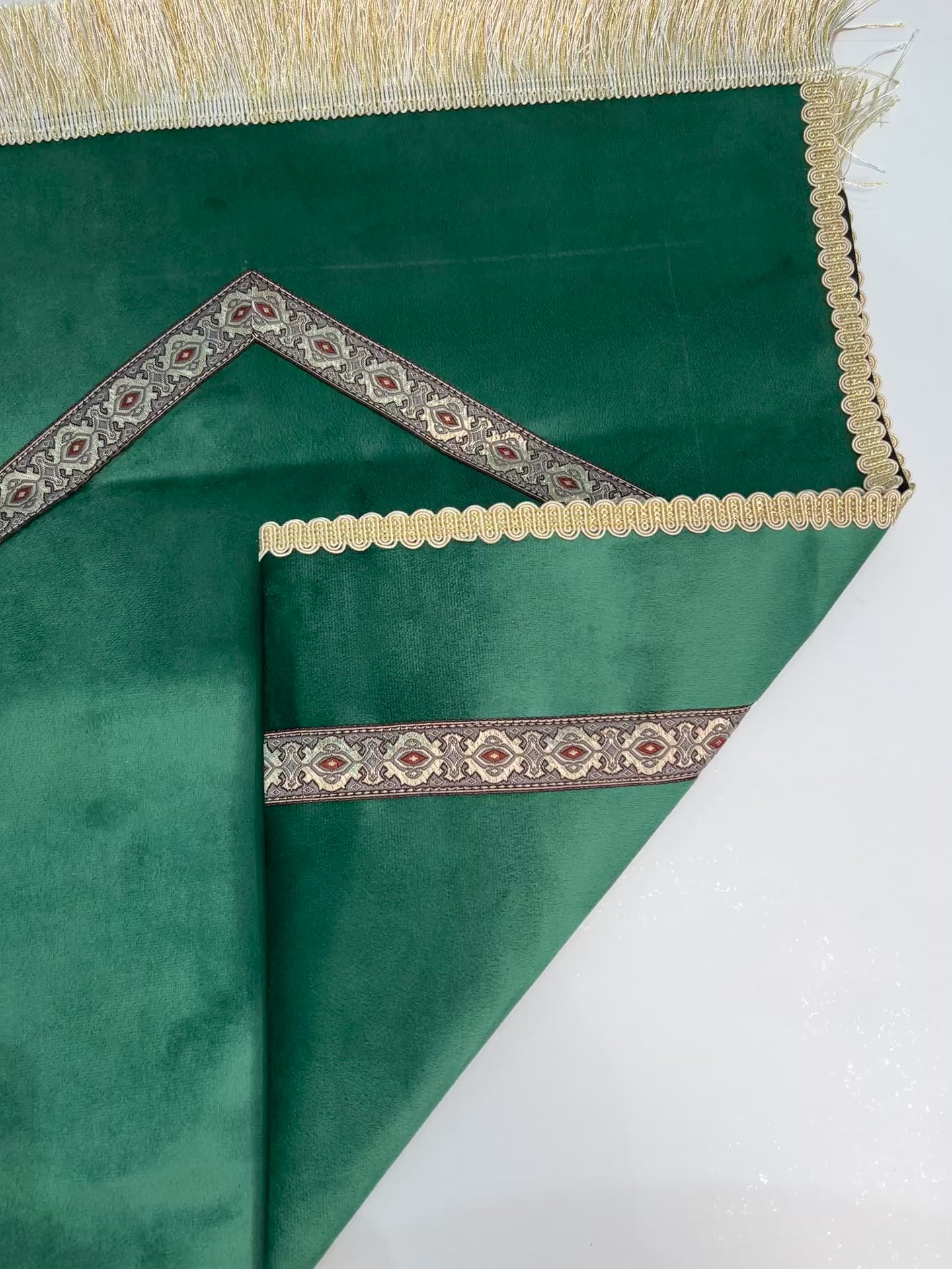 tapis de prière bab mansour vert royal velours maroc